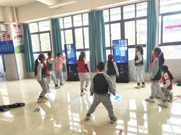 学附属呈贡, 体育老师的, 在一节课的