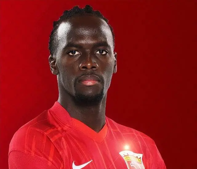 豪门, 他各项赛事, 场只进